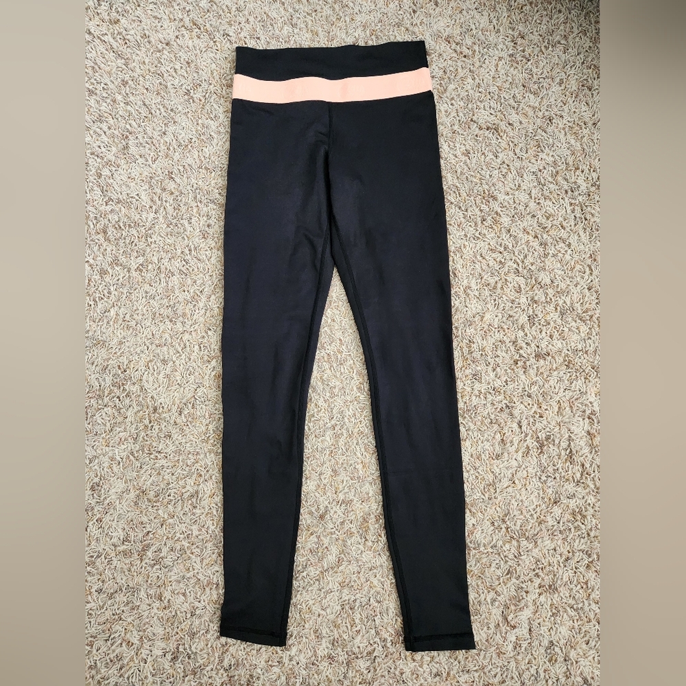 NWOT, Zyia 28" Light n Tight legging, black, size 4 (runs slightly large)